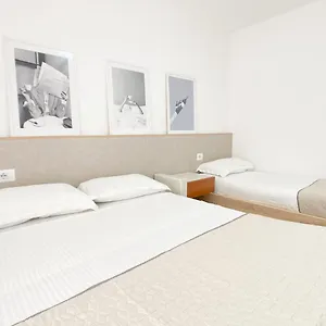 Apartament Promo Price September - By The Sea 1 Min From The Beach, Golem (Tirana)